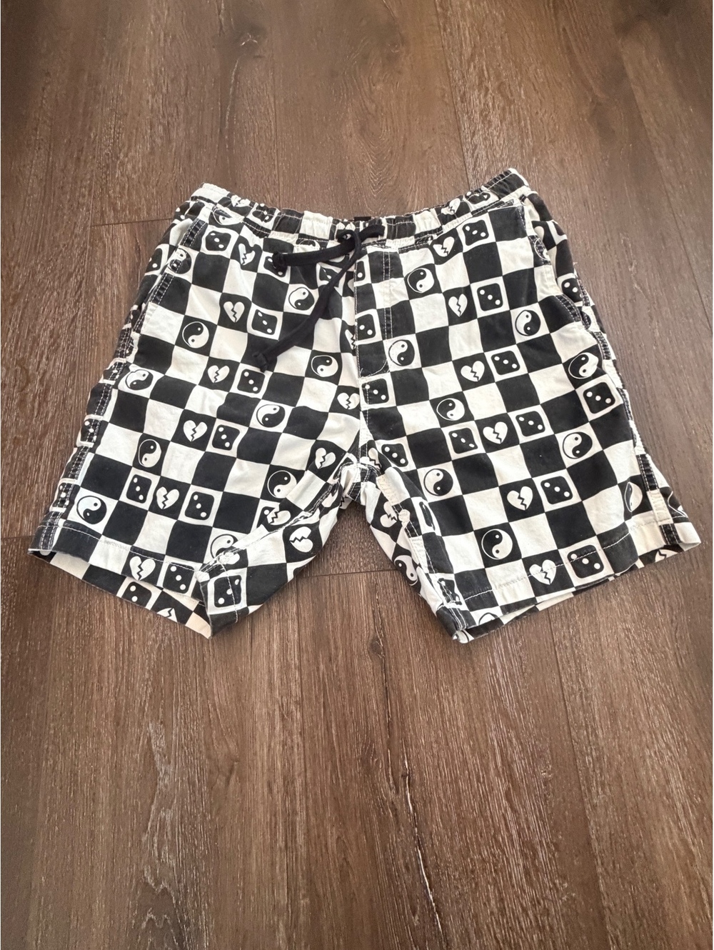 Forever 21 Men’s Checkerboard Graphic Shorts Black White Size M